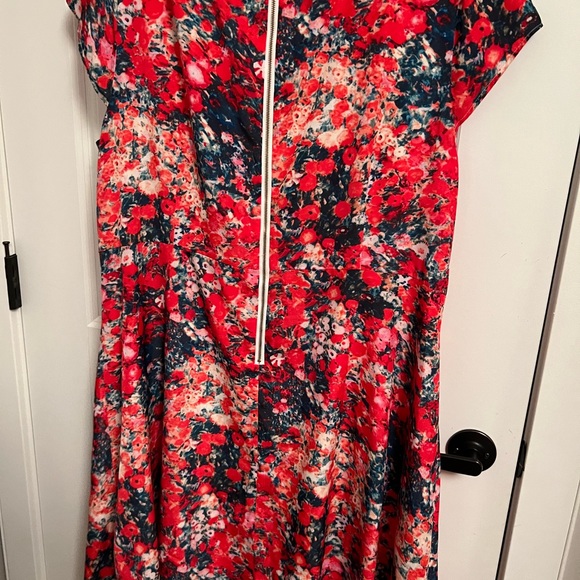 Beautiful floral dress bought it Australia - Picture 3 of 5
